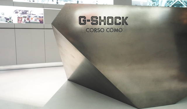 ミラノのショップだけに特別に作られたデザイン。</br></br><strong>G-SHOCK Corso Como</strong><br />営業時間｜10:30〜13:30、14:30〜19:30<br />定休日なし<br />Corso Como 9,20154,Milano,Italia<br />Tel. +39 02 8725 0655