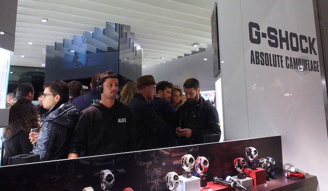 オープニングでは、DJブースが店頭に設置された。</br></br><strong>G-SHOCK Corso Como</strong><br />営業時間｜10:30〜13:30、14:30〜19:30<br />定休日なし<br />Corso Como 9,20154,Milano,Italia<br />Tel. +39 02 8725 0655