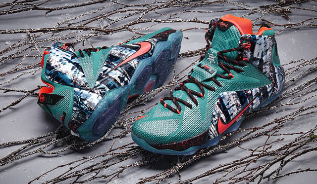 「LEBRON 12 アクロン バーチ」26-29、30、31、32cm／2万5920円