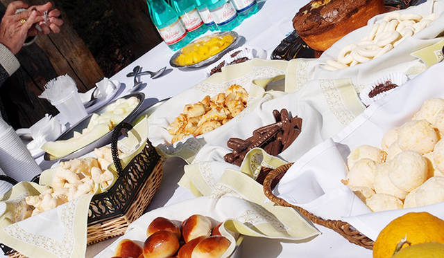 この農園も、朝はこうして手作りの焼き菓子でおもてなしがある