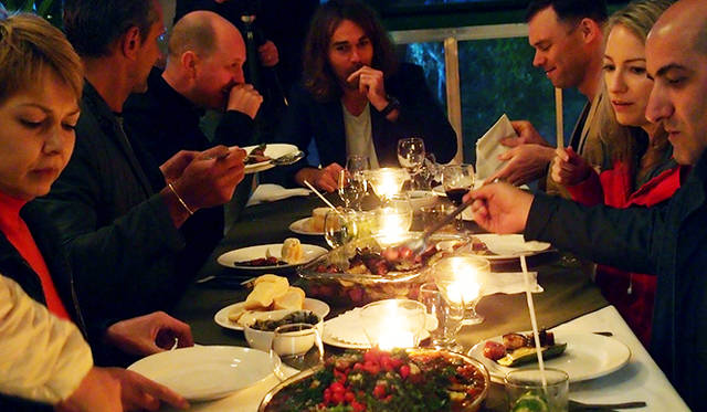 哲也さんと成澤シェフのサプライズに、みんながハッピー！