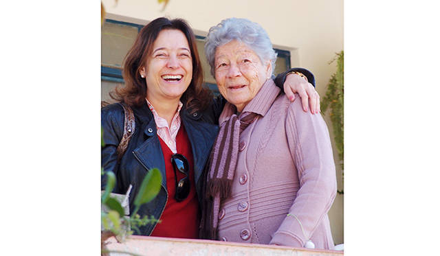 カルモ・デ・ミナスのナザレスおばあちゃんは、農園の名前が世界各国に知られるようになったいまでも、「太陽の恵みと、人々に感謝して」と語る