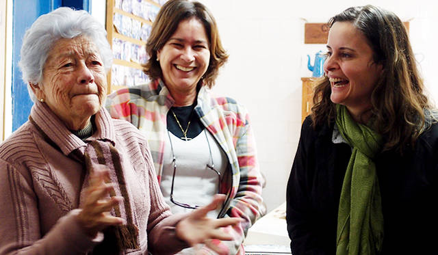 遠い昔の苦労話も、いまは笑って話すことができる