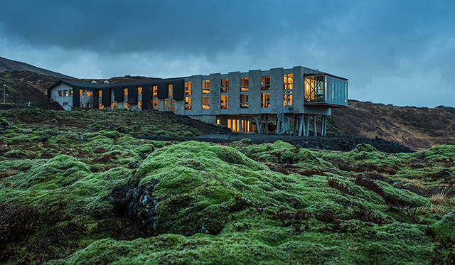 7. アイスランド・セルフォス「ION Luxury Adventure Hotel」