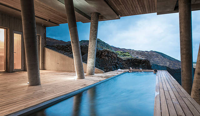 7. アイスランド・セルフォス「ION Luxury Adventure Hotel」