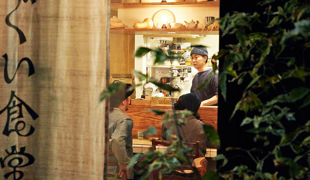 通り側から見える店内