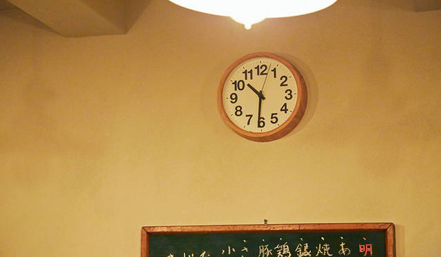 なんと角田（筆者）デザインのタカタレムノス製「Clock A」を使用していただいている