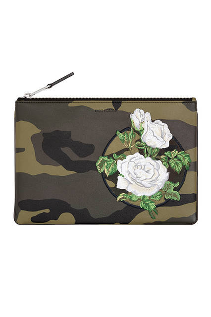 ポーチ<br />価格｜8万5000円（税抜）