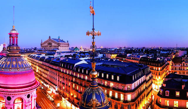 ルージュ フラムのモチーフとなったパリ9区