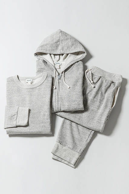 パーカ｜1万2800円（税抜）<br/>プルオーバー｜1万800円（税抜）<br/>パンツ｜1万1800円（税抜）