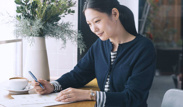 <strong>MARGARET HOWELL idea watch｜マーガレット・ハウエル アイデア ウォッチ</strong><br />マーガレット・ハウエル2016年春夏コレクションからセレクトしたコーディネート