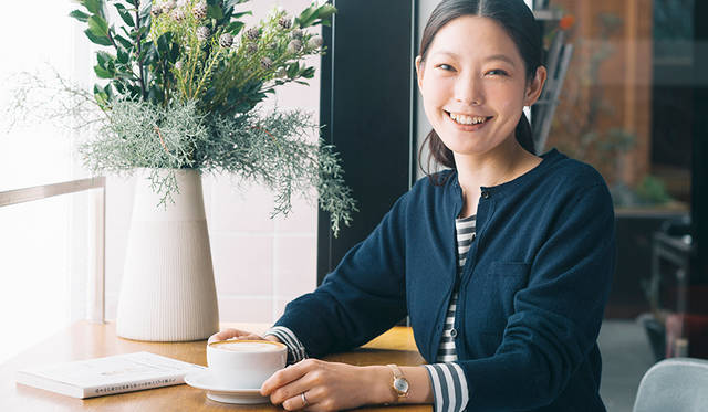 <strong>MARGARET HOWELL idea watch｜マーガレット・ハウエル アイデア ウォッチ</strong><br />「ふらっとよくお茶を飲みに立ち寄ります」という『MARGARET HOWELL 神南』に併設されているカフェにて