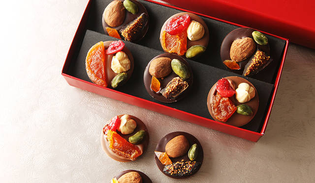 <strong>マンディアン</strong> 　価格｜1340円（2種6個入）