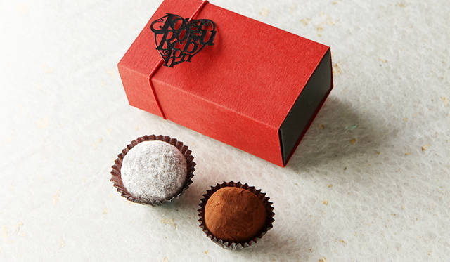 <strong>トリュフ（ビター＆グランマニエ）</strong>　価格｜680円