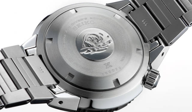 <strong>プロスペックス ダイバースキューバ トランスオーシャン</strong><br />SBDC039<br />ケース｜ステンレススチール（ベゼル部:セラミックス）<br />直径｜45mm<br />厚さ｜13.8mm<br />ムーブメント｜自動巻き（Cal.６R15）<br />防水｜200m空気潜水用<br />ブレスレット｜ステンレススチール<br />発売日｜1月29日<br />価格｜14万400円