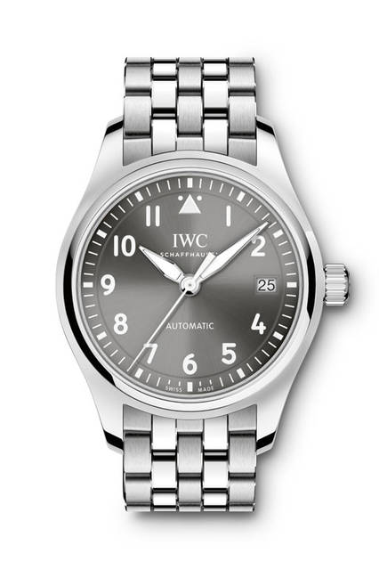 5-IW324002 <strong>パイロット・ウォッチ・オートマティック 36</strong><br />ケース|ステンレススチール<br />直径|36mm<br />厚さ|10.6mm<br />ムーブメント|自動巻き(Cal.35111)<br />機能|日付表示<br />防水|6気圧<br />ブレスレット|ステンレススチール<br />発売時期|2016年6月予定<br />価格|63万円