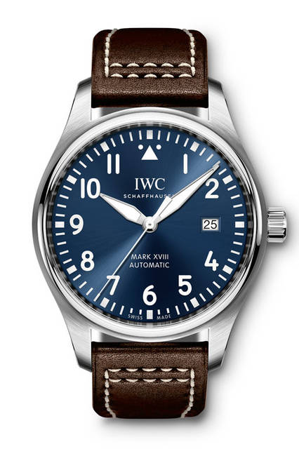 16-IW327004 <strong>パイロット・ウォッチ・<br />マークXVIII “プティ・プランス”</strong><br />ケース|ステンレススチール<br />直径|40mm<br />厚さ|11mm<br />ムーブメント|自動巻き(Cal.30110)<br />防水|6気圧<br />ストラップ|サントーニ製カーフ<br />機能|日付表示<br />発売時期|2016年4月予定<br />価格|51万5000円