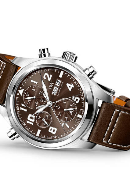 22-IW371808_Lifestyle_Front