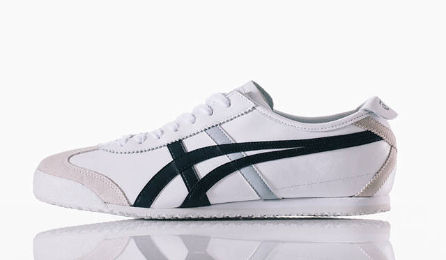 MEXICO 66（メキシコ 66）<br/>ホワイト×ブラック<br/>価格｜1万2000円（税抜）