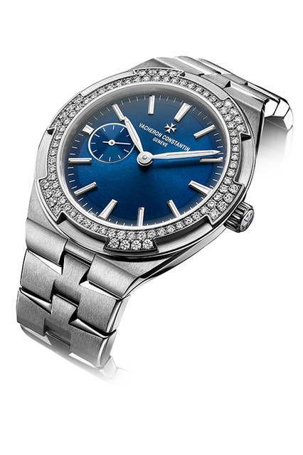 <strong>オーヴァーシーズ・スモールモデル</strong><br />ケース｜ステンレススチール、ベゼルに84個のダイヤモンドをセット<br />直径｜37mm<br />厚さ｜10.8mm<br />ムーブメント│自動巻き（Cal.5300）<br />機能｜日付表示<br />防水│15気圧<br />ストラップ│ステンレススチール（ラバーストラップとアリゲーターストラップ付属）<br />発売時期│2016年6月予定<br />価格│310万円