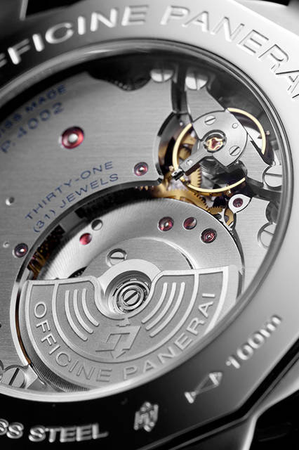 <strong>ラジオミール1940 スリーデイズ GMT<br />パワーリーザーブ オートマティック<br />アッチャイオ-45mm</strong><br />PAM00658<br />ケース｜ステンレススチール<br />直径｜45mm<br />ムーブメント｜自動巻き（Cal.P.4002）<br />機能｜第二時間帯表示、昼夜表示、パワーリザーブ表示（ムーブメント裏蓋側）、ゼロリセット機能、日付表示<br />ストラップ｜カーフ<br />防水｜10気圧<br />発売時期｜2016年夏予定