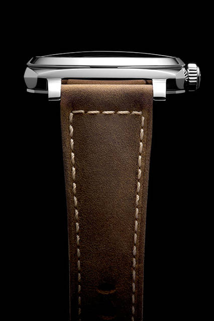 <strong>ラジオミール 1940 スリーデイズ<br />オートマティック アッチャイオ-42mm</strong><br />PAM00655<br />ケース｜ステンレススチール<br />直径｜42mm<br />ムーブメント｜自動巻き（Cal.P.4000）<br />機能｜スモールセコンド<br />ストラップ｜カーフ<br />防水｜10気圧<br />発売時期｜2016年春予定