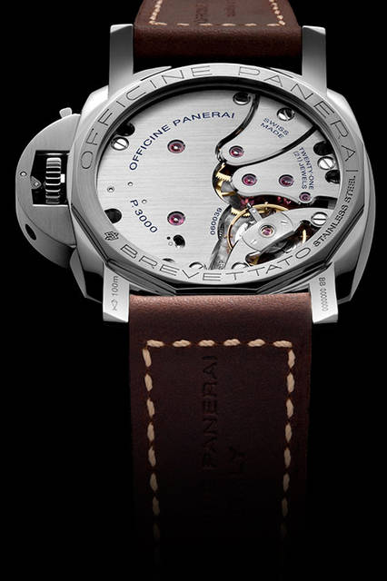 <strong>ルミノール 1950<br />スリーデイズ　アッチャイオ-47mm</strong><br />PAM00663<br />ケース｜ステンレススチール<br />直径｜47mm<br />ムーブメント｜手巻き（Cal.P.3000）<br />ストラップ｜カーフ<br />防水｜10気圧<br />限定数｜世界1000本<br />発売時期｜2016年夏予定