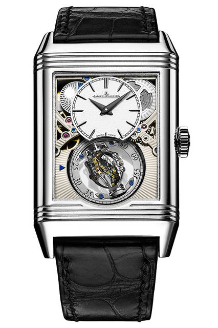 <strong>レベルソ・トリビュート・ジャイロトゥールビヨン</strong><br />ケース｜プラチナ<br />サイズ｜縦51.2✕横31mm<br />厚さ｜12.4mm<br />ムーブメント｜手巻き（Cal.179）<br />機能｜反転ケース、ジャイロトゥールビヨン、昼夜表示（表面の時刻に連動）、第二時間帯表示<br />ストラップ｜アリゲーター<br />防水｜3気圧<br />限定数｜75本<br />発売時期｜2018年予定<br />予価｜27万ユーロ（税別）