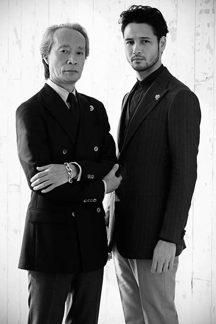 <strong>リヒト</strong><br>モデル、ファッションディレクター。1995年、東京でモデルとしてデビュー。その後はパリ、ミラノ、ニューヨークに活動の場をひろげ、主に海外のコレクションで活躍する。2000年、服飾デザインに興味をもったことから、みずからのディ レクションによるブランドを立ちあげる。2003年には、NHK教育テレビ「フランス語会話」に年間を通じて出演。2013年、フレッシュマン向けファッションブランドのディレクターに就任。また同年よりモデル業を再開。また、ファッションショウやイベントなどでも活動もスタート。<br><br><strong>大住憲生</strong><br>ファッションスペシャリティストアの販売や販売促進、広告宣伝担当を経て、編集、商品企画、広告制作のディレクターとして活動。雑誌編集はファッション誌にかぎらず、ビジネスや自動車専門誌などでファッションエディター、エディトリアルディレクターとしてかかわる。2006年、メディアインフラ環境を創出するウェブメディアの創業に参画。2011年、植林・森づくり活動のプラットフォームをめざす森林保全団体の活動と連動し、日本の木材を活かすあらたなマーケットを創出することを目的とする企業の取締役に就任。