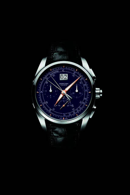 <strong>トンダ クロノール アニヴェルセール</strong><br />ケース｜18Kホワイトゴールド<br />直径｜42.1mm<br />厚さ｜14.6mm<br />ムーブメント｜手巻き（Cal.PF361）<br />機能｜スプリットセコンド・クロノグラフ（30分積算計、12時間積算計）、日付表示（2枚のディスクを使うビッグデイト）<br />＊グランフーエナメル ダイヤル<br />ストラップ｜アリゲーター（エルメス製）<br />防水｜30m<br />限定数｜25本<br />発売時期｜2016年夏予定<br />予価｜1822万5000円（税込）<br />