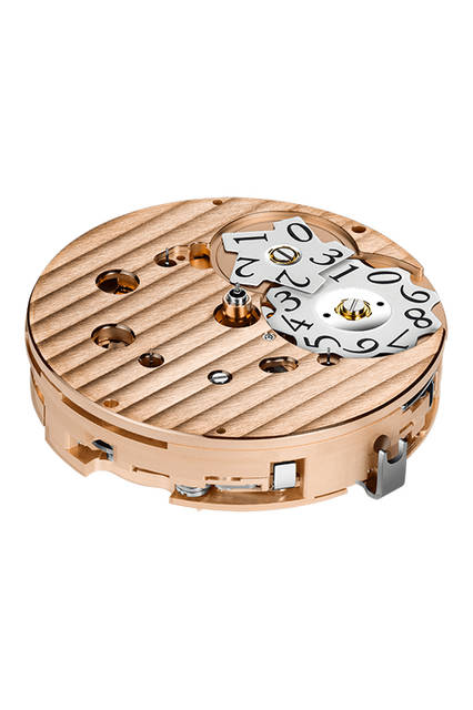 <strong>トンダ クロノール アニヴェルセール</strong><br />ムーブメント│手巻き（Cal.PF361）<br />機能│スプリットセコンド・クロノグラフ（30分積算計、12時間積算計）、日付表示（2枚のディスクを使うビッグデイト）<br />