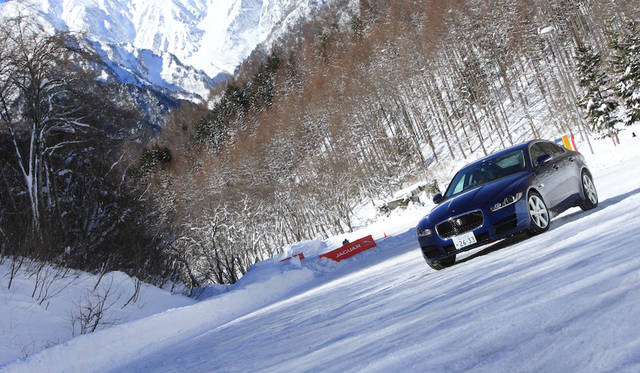 Jaguar XE|ジャガー XE 003
