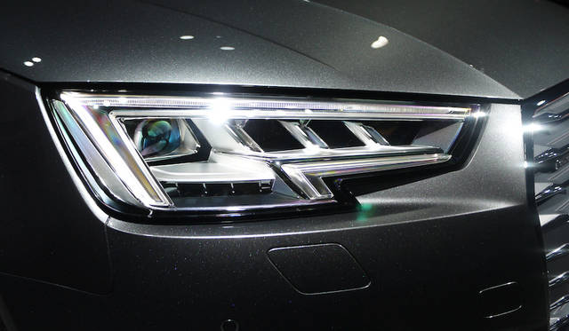 Audi A4 2.0TFSI|アウディ A4 2.0TFSI 015