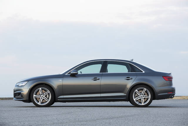 Audi A4 2.0TFSI|アウディ A4 2.0TFSI 045
