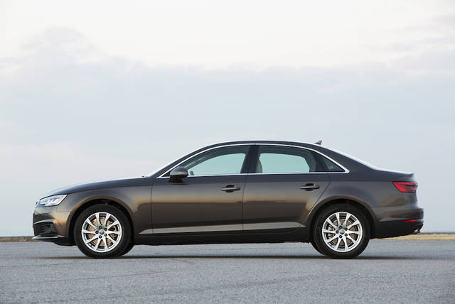 Audi A4 2.0TFSI|アウディ A4 2.0TFSI 052