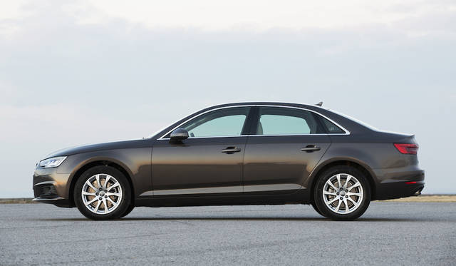 Audi A4 2.0TFSI|アウディ A4 2.0TFSI 047