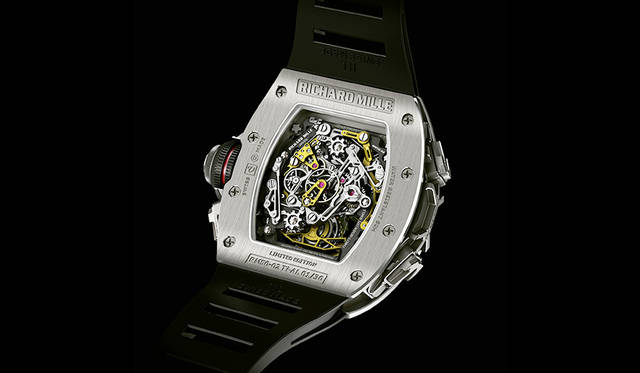 <strong>RM 50-02 ACJ トゥールビヨン スプリットセコンド クロノグラフ</strong><br />ケース｜チタン・アルミニウム合金、ATZ®ホワイトベゼル<br />サイズ｜縦50.1×横42.7mm<br />厚さ｜16.5mm<br />ムーブメント｜手巻き（Cal.RM50-02）<br />機能｜トゥールビヨン、スプリットセコンドクロノグラフ（60分積算計）、パワーリザーブインジケーター、トルクインジケーター、ファンクションインジケーター<br />ストラップ｜ラバー<br />防水｜50m<br />限定数｜30本（ブティック限定）<br />発売時期｜2016年 年内予定<br />予価｜1億3120万円（税別）