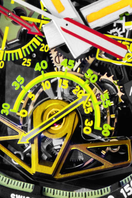 <strong>RM 50-02 ACJ トゥールビヨン スプリットセコンド クロノグラフ</strong><br />ケース｜チタン・アルミニウム合金、ATZ®ホワイトベゼル<br />サイズ｜縦50.1×横42.7mm<br />厚さ｜16.5mm<br />ムーブメント｜手巻き（Cal.RM50-02）<br />機能｜トゥールビヨン、スプリットセコンドクロノグラフ（60分積算計）、パワーリザーブインジケーター、トルクインジケーター、ファンクションインジケーター<br />ストラップ｜ラバー<br />防水｜50m<br />限定数｜30本（ブティック限定）<br />発売時期｜2016年 年内予定<br />予価｜1億3120万円（税別）