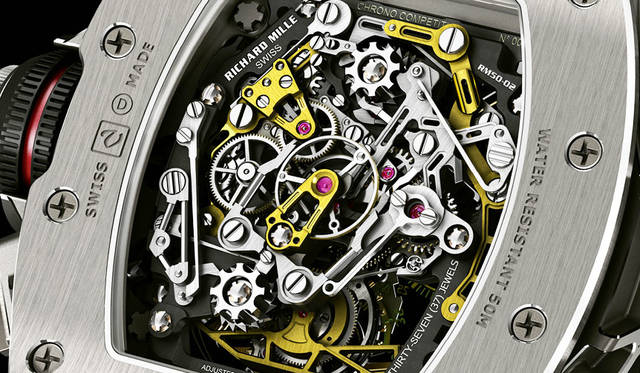 <strong>RM 50-02 ACJ トゥールビヨン スプリットセコンド クロノグラフ</strong><br />ケース｜チタン・アルミニウム合金、ATZ®ホワイトベゼル<br />サイズ｜縦50.1×横42.7mm<br />厚さ｜16.5mm<br />ムーブメント｜手巻き（Cal.RM50-02）<br />機能｜トゥールビヨン、スプリットセコンドクロノグラフ（60分積算計）、パワーリザーブインジケーター、トルクインジケーター、ファンクションインジケーター<br />ストラップ｜ラバー<br />防水｜50m<br />限定数｜30本（ブティック限定）<br />発売時期｜2016年 年内予定<br />予価｜1億3120万円（税別）