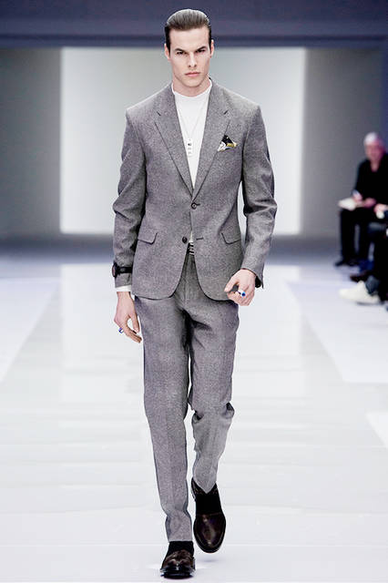 Versace-Men's_FW16_look-2