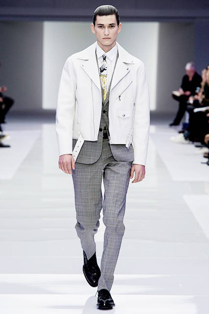 Versace-Men's_FW16_look-9