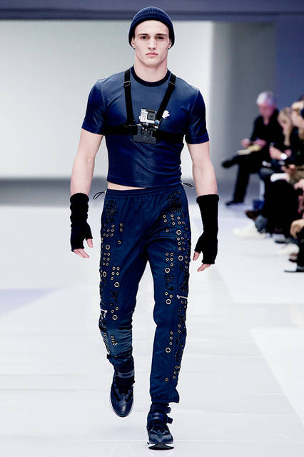 Versace-Men's_FW16_look-25
