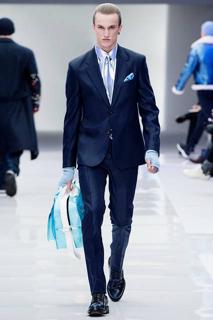 Versace-Men's_FW16_look-32