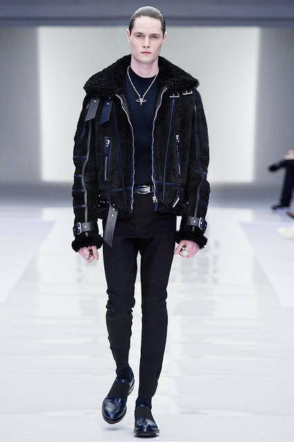 Versace-Men's_FW16_look-34