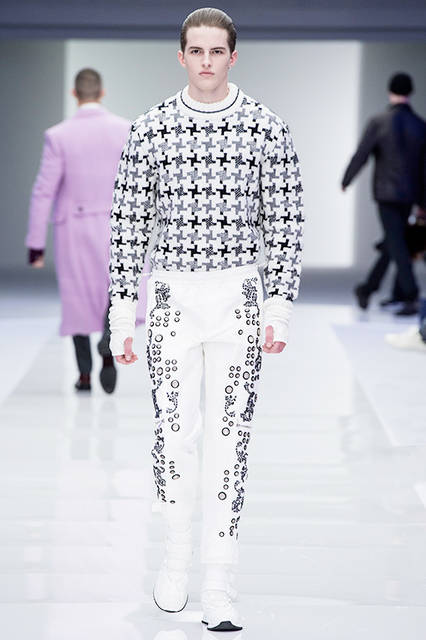 Versace-Men's_FW16_look-54