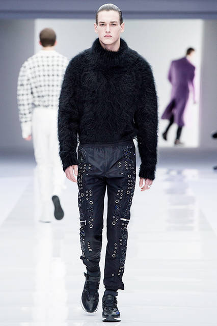 Versace-Men's_FW16_look-59
