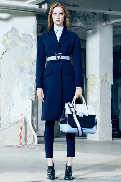 VERSACE01_v_w_pre_fw16