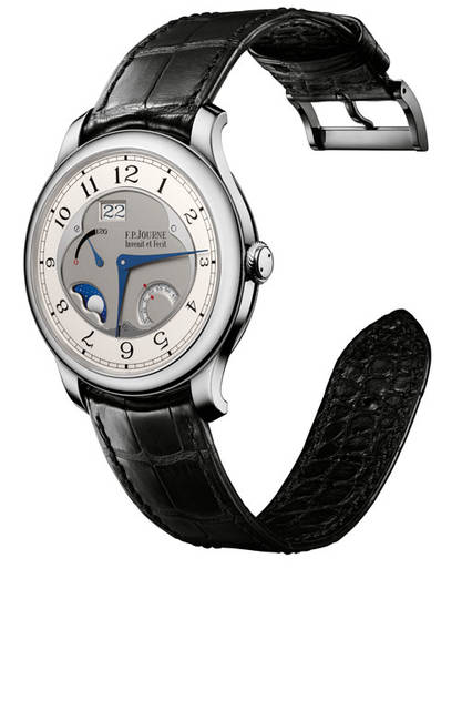 <strong>オクタ・ディヴィーヌ</strong><br />ケース｜プラチナ<br />直径｜40mmまたは42mm<br />厚さ｜10.6 mm<br />ムーブメント｜自動巻き（Cal.1300.3）<br />パワーリザーブ｜160時間±12時間（120時間表示）<br />機能｜ムーンフェイズ、ビッグデイト、パワーリザーブ表示、スモールセコンド<br />ストラップ｜アリゲーター<br />発売中<br />価格｜598万円（税別）