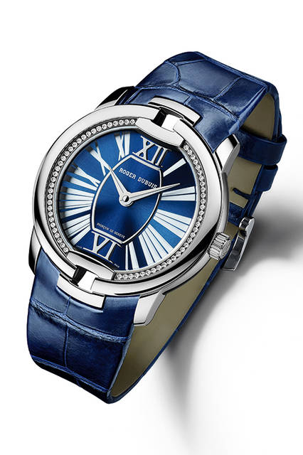 <strong>ベルベット シークレットハート</strong><br />ケース｜18Kホワイトゴールド<br />直径｜36mm<br />厚さ｜8.77mm<br />ムーブメント｜自動巻き（Cal.RD821）<br />ストラップ｜アリゲーター<br />防水｜3気圧<br />発売時期｜2016年■月予定<br />予価｜■■万■■円（税別）<br /><br />