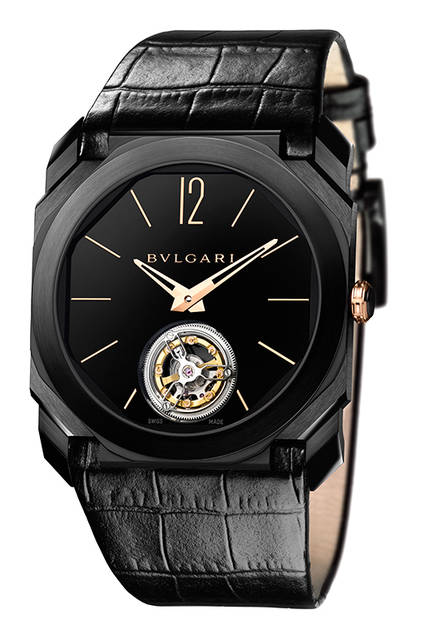 <strong>オクト ウルトラネロ</strong><br />ケース｜ブラックDLC加工ステンレススチール＋18Kピンクゴールドベゼル<br />直径｜41mm<br />厚さ｜10.6mm<br />ムーブメント｜自動巻き（Cal.193）<br />機能｜日付表示<br />ストラップ｜ラバー<br />防水｜100ｍ<br />発売時期｜2016年4月予定<br />予価｜122万円（税別）<br /><br />